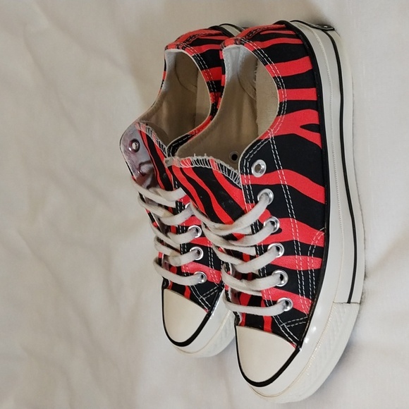 CONVERSE CHUCK TAYLOR 70 ALL STAR OX BLACK/ RACER PINK size 5.5 - Picture 4 of 13